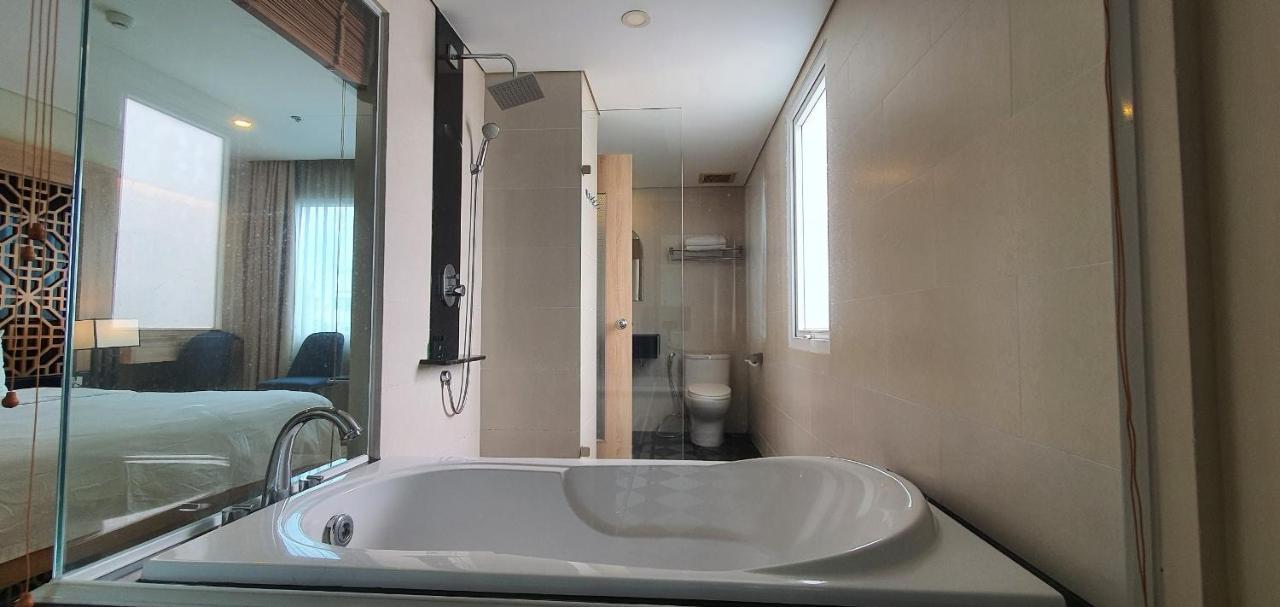 הו צ'י מין סיטי Gemini Saigon Hotel & Apartment מראה חיצוני תמונה